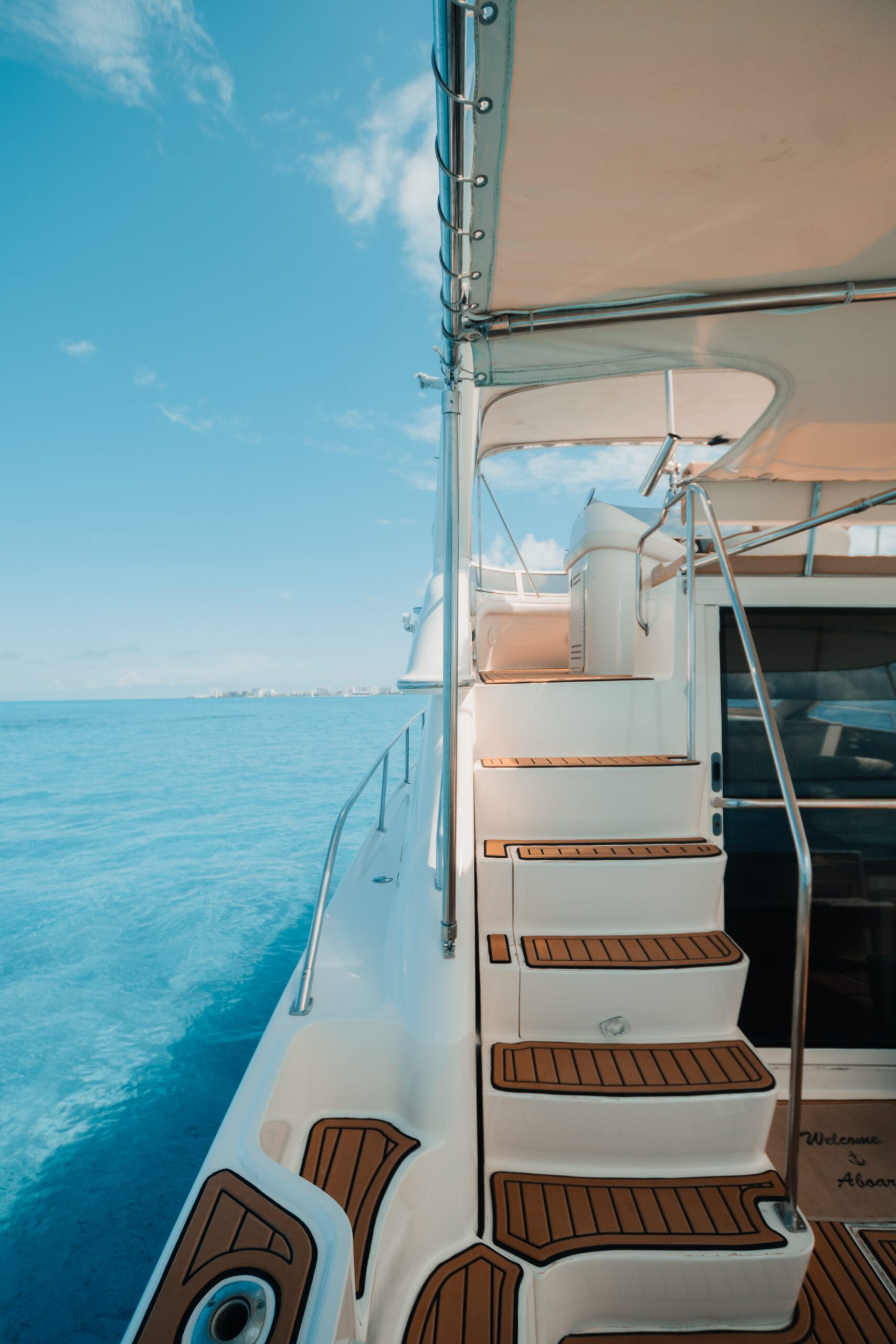 Sea Daddy flybridge yacht