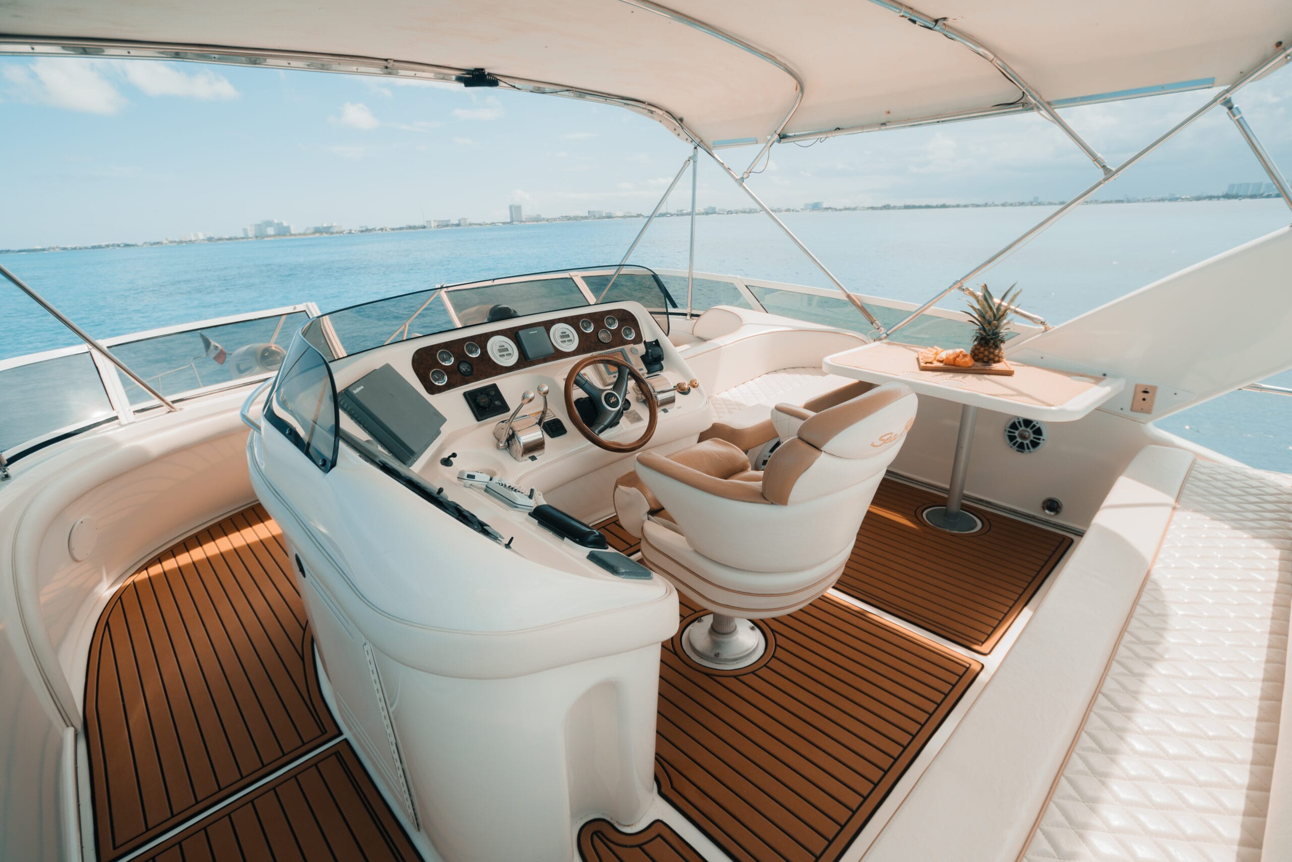 Luxury yacht rental Cancun