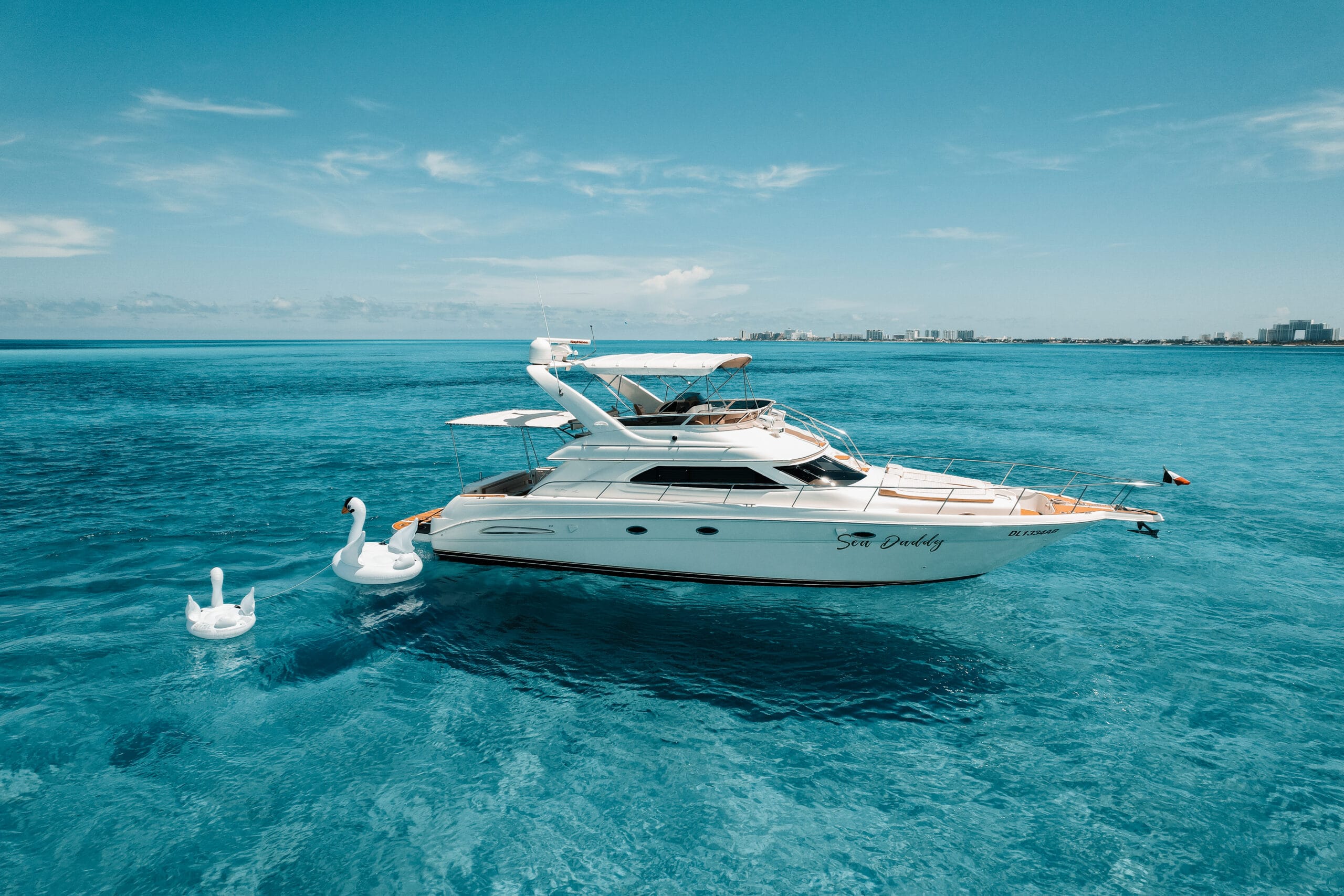Sea Daddy Cancun Yacht Rental Sea Ray 50 Flybridge