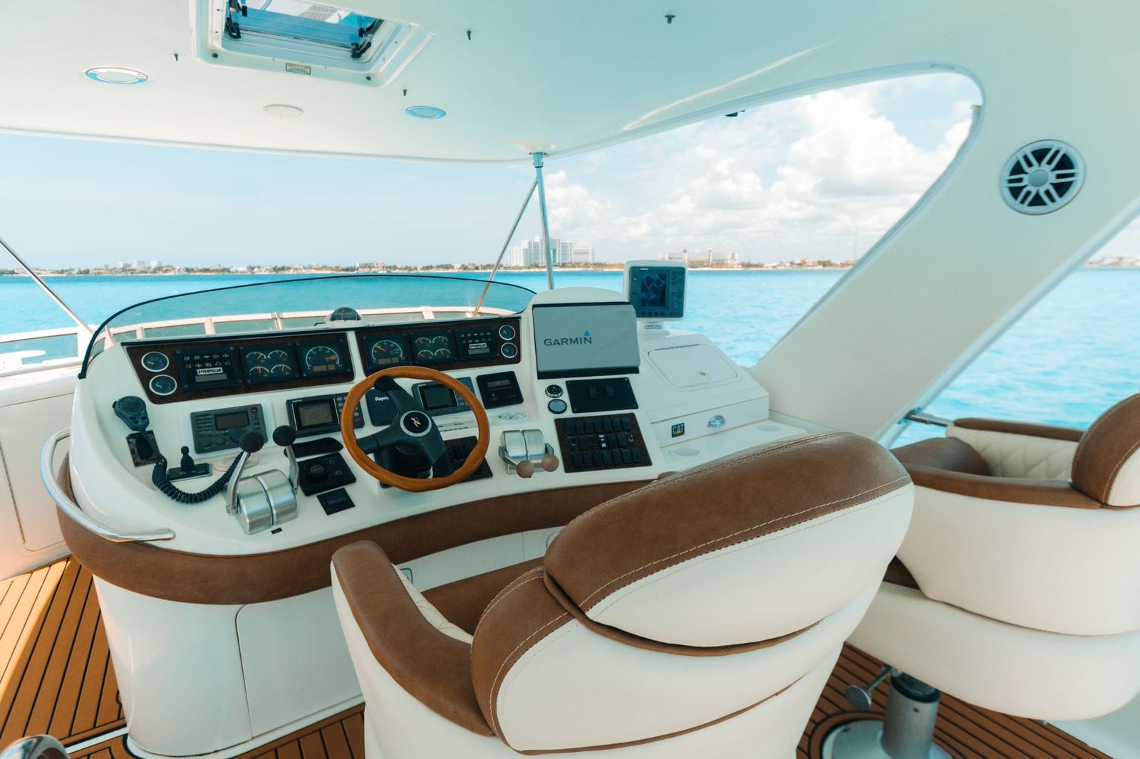 Cancun yacht rental Sea Mami