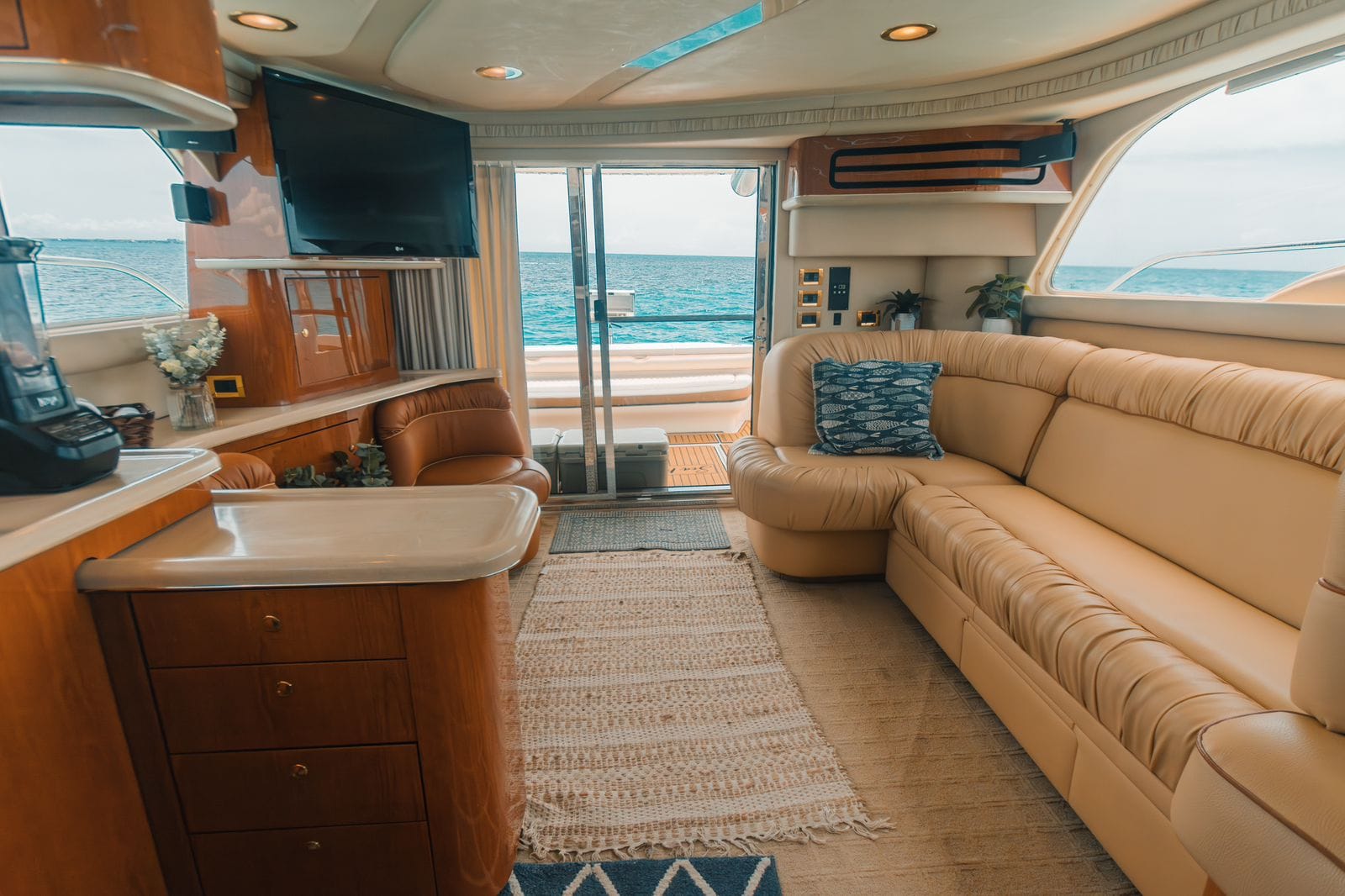 Sea Mami Cancun charter