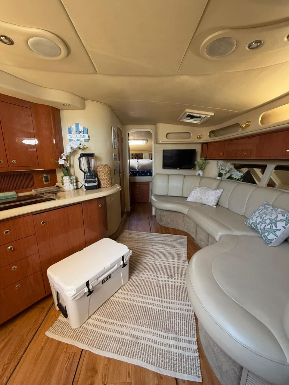 Senorita yacht Mexico