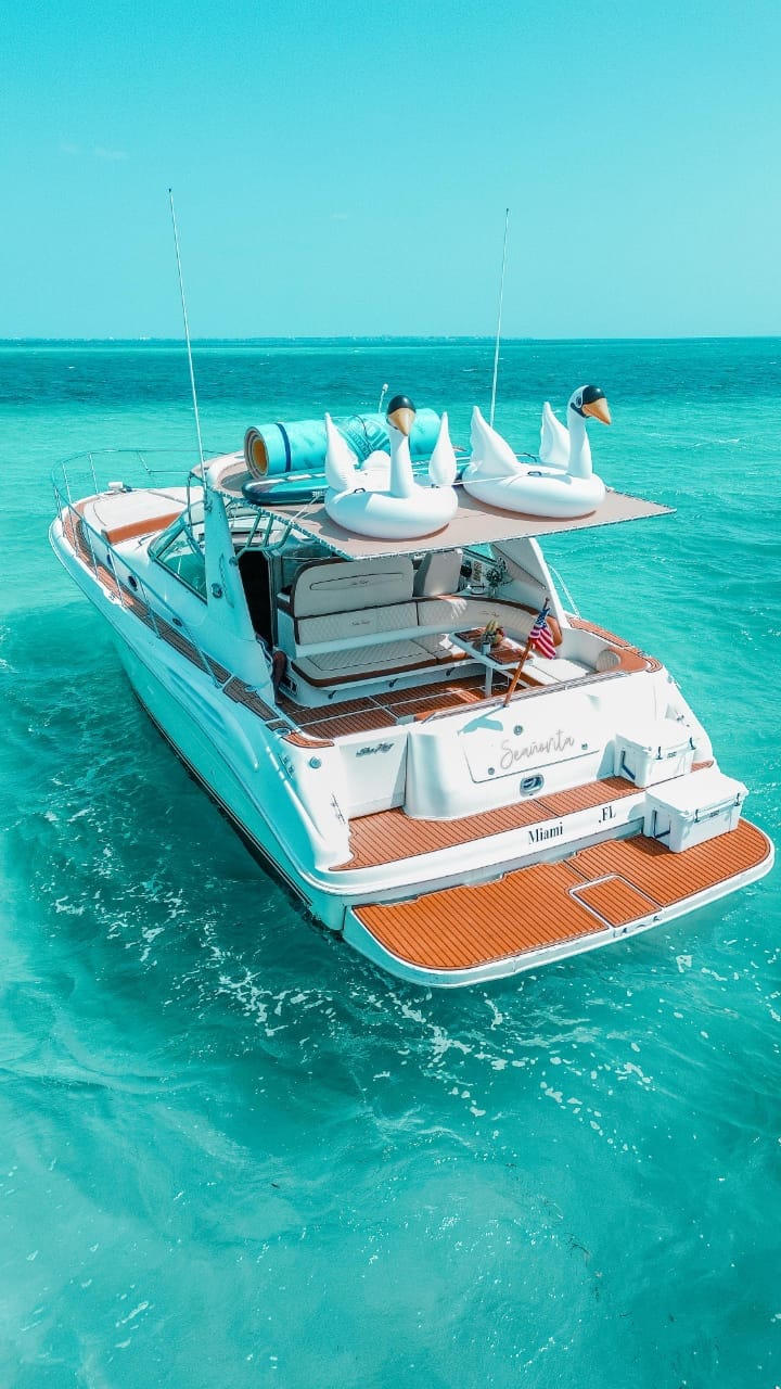 Senorita yacht experience