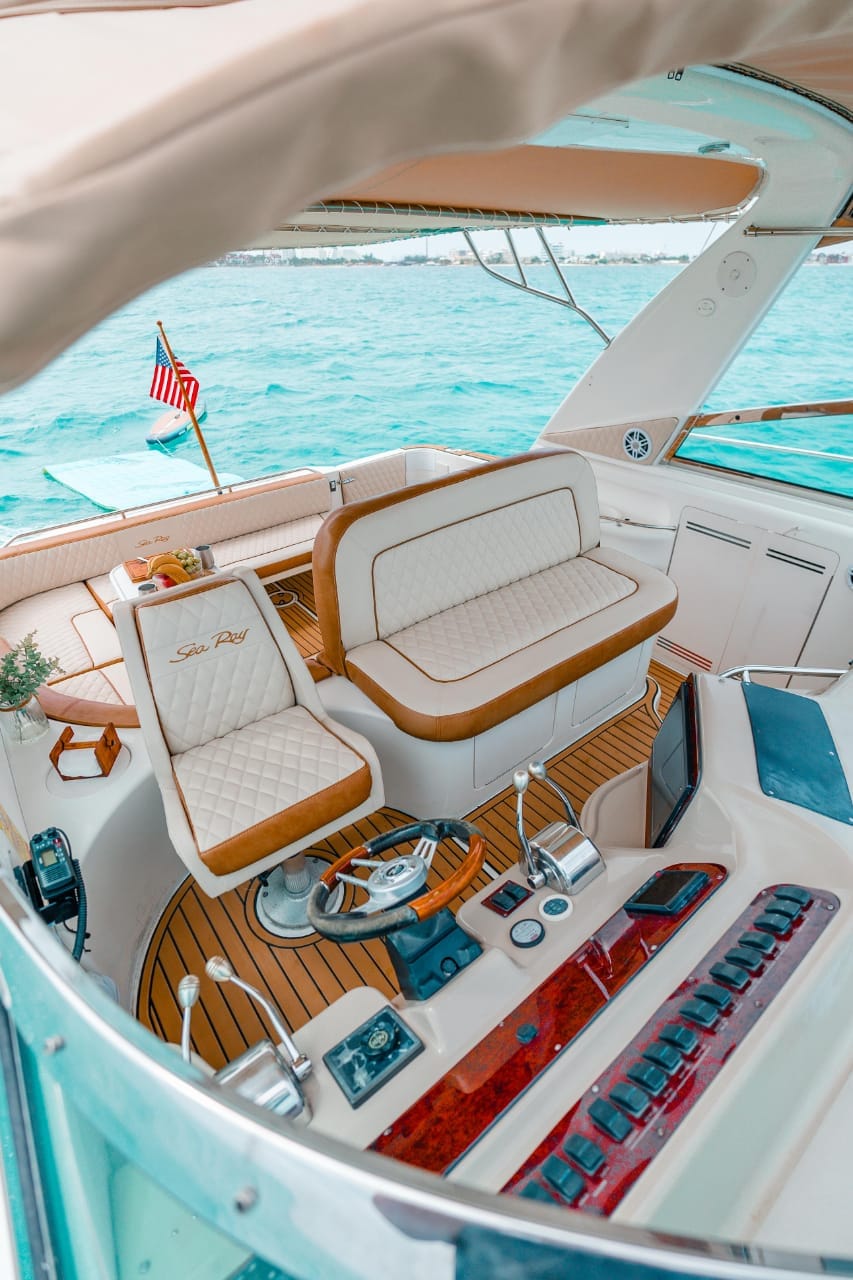 Senorita yacht charter